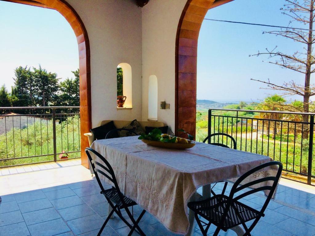 Casa Vacanza Mariaoliva Villa Menfi Bagian luar foto